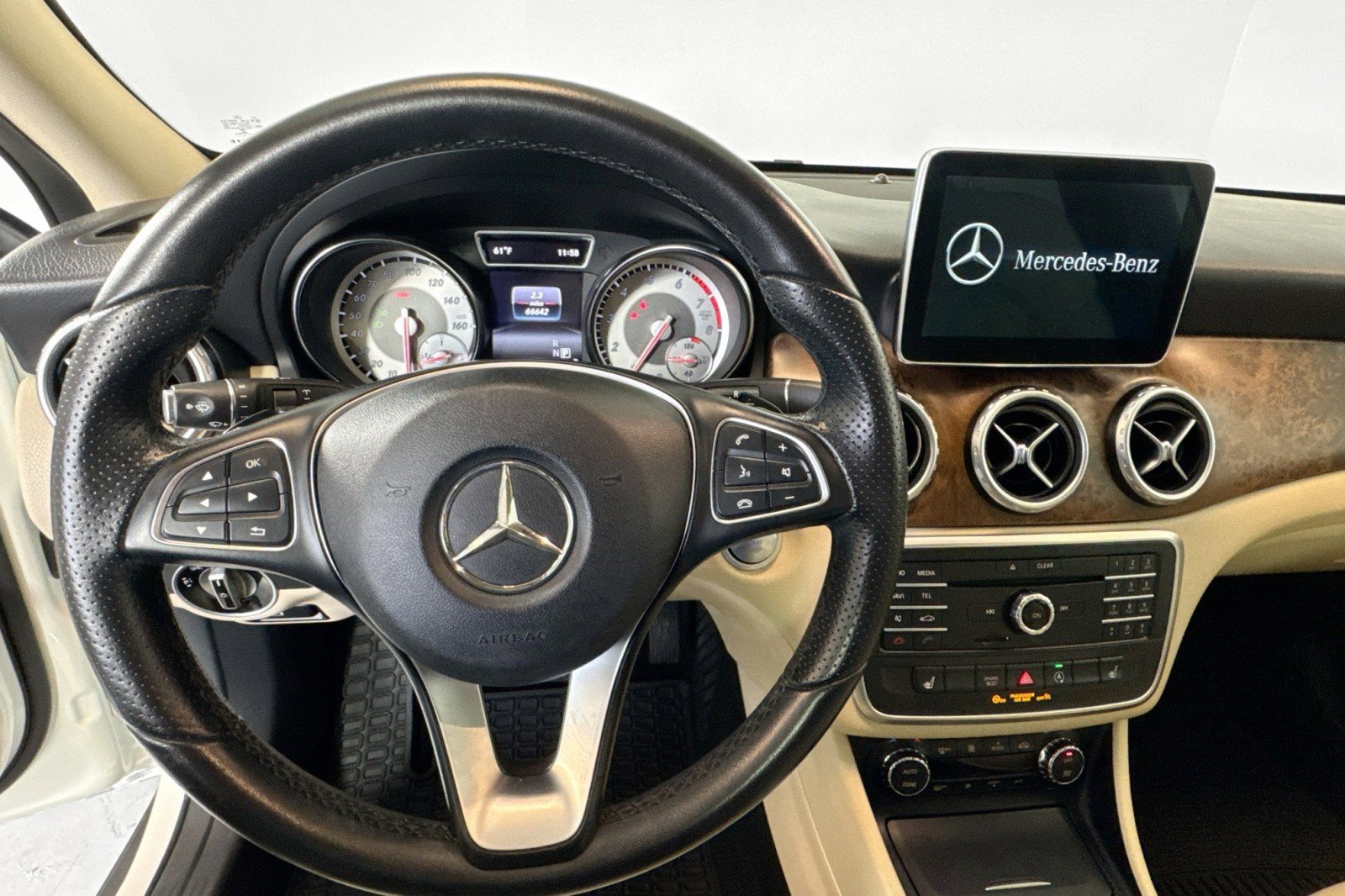 Used 2016 Mercedes-Benz GLA 250 GLA 250 image 11