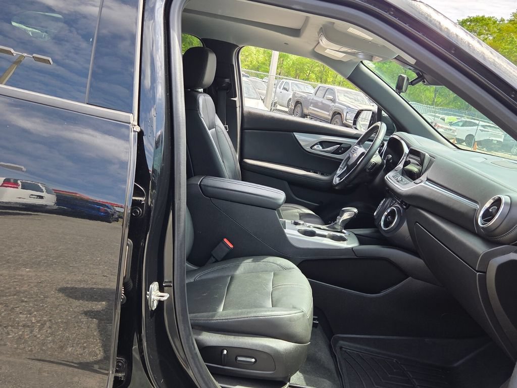 Used 2019 Chevrolet Blazer LT w/ Sun and Wheels Package image 13