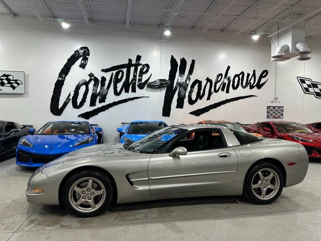 Used 2000 Chevrolet Corvette Coupe w/ Memory Pkg image 32
