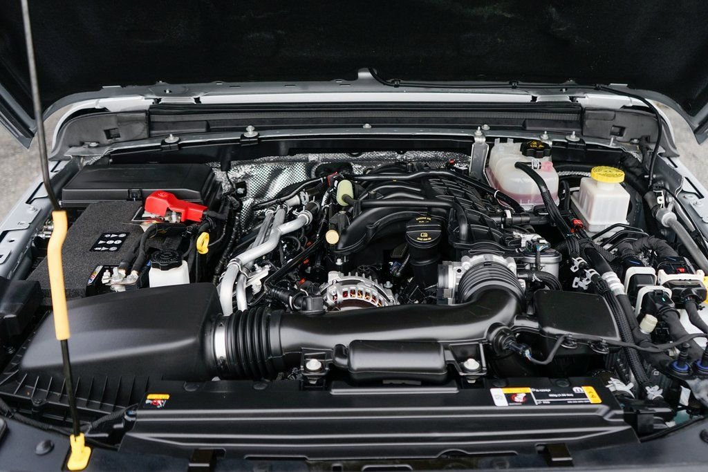 Used 2024 Jeep Gladiator Rubicon w/ Convenience Group image 12