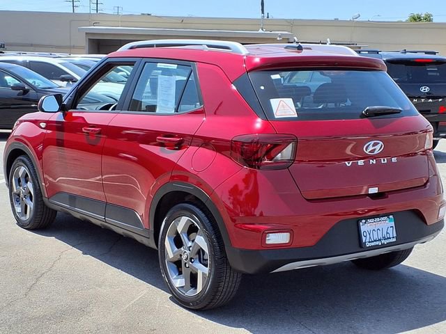 Certified 2025 Hyundai Venue Limited FWD image 6