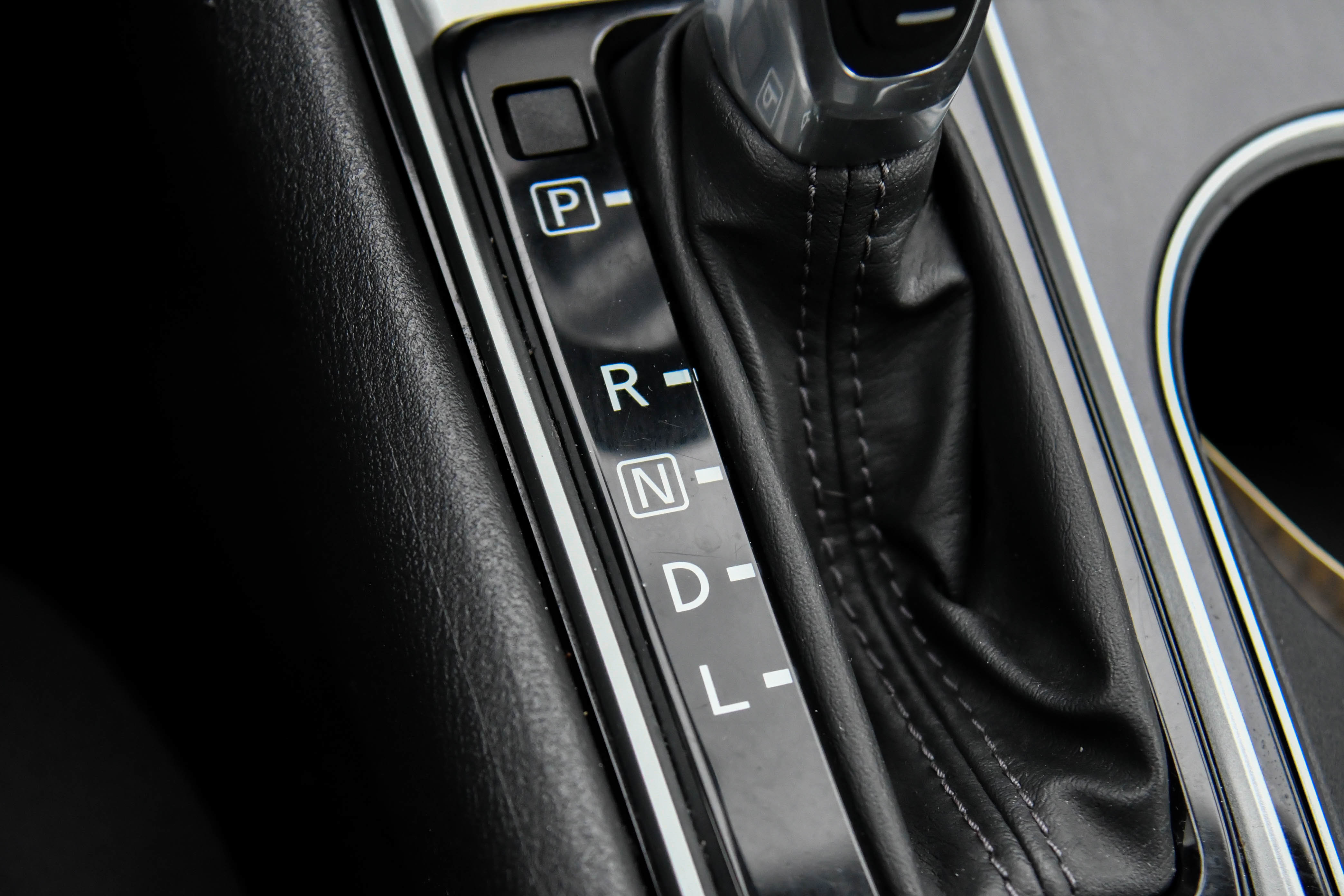 Used 2024 Nissan Altima 2.5 SV image 24