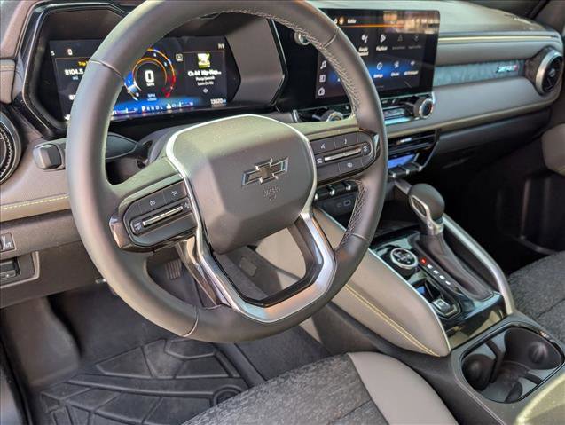 Used 2024 Chevrolet Colorado ZR2 w/ Safety Package AWD/4WD image 10