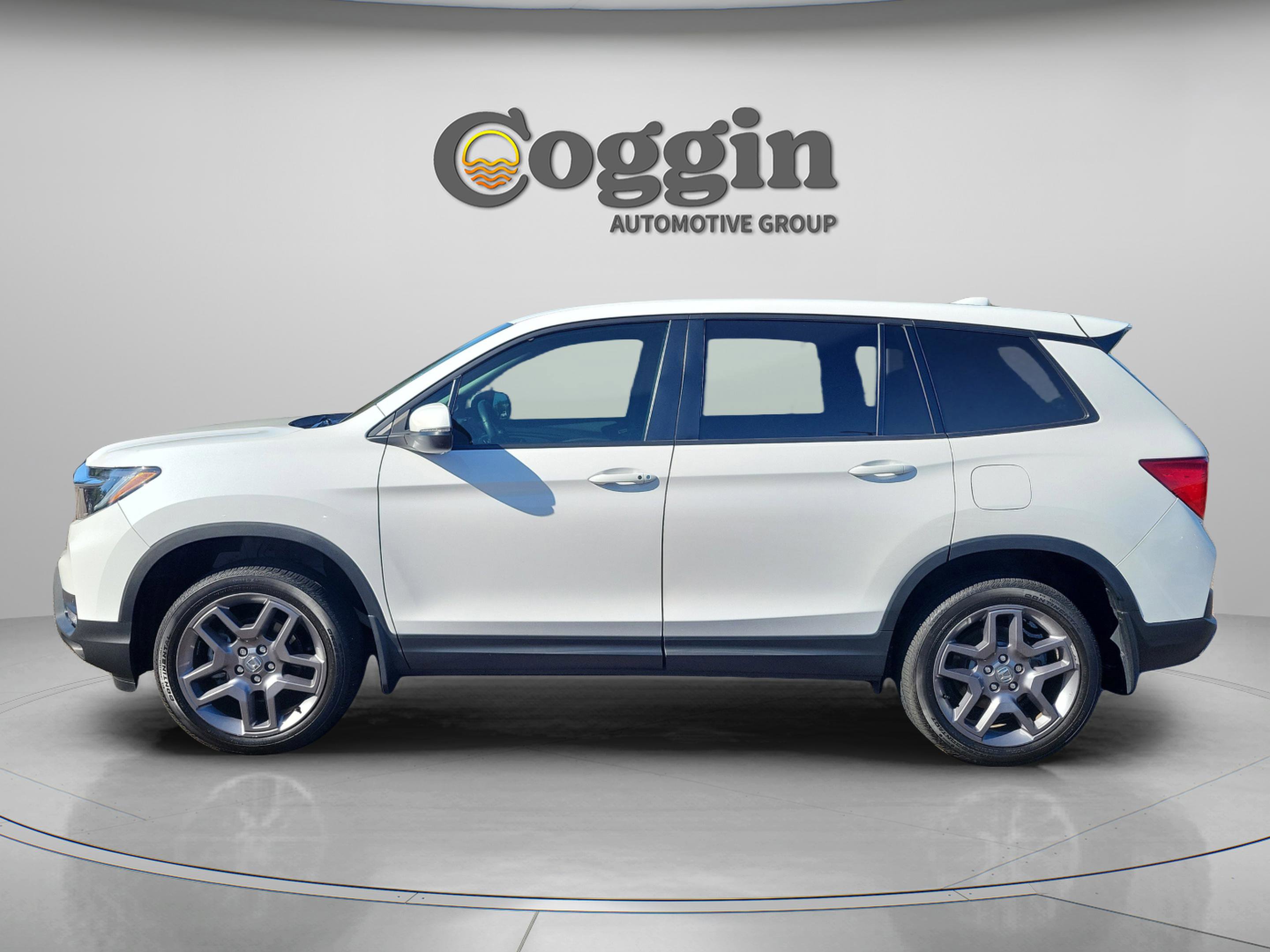 Certified 2023 Honda Passport EX-L image 2