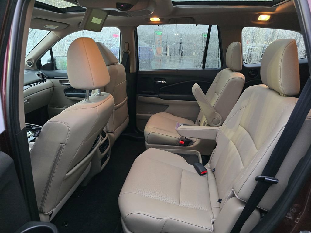 Used 2019 Honda Pilot Elite image 10