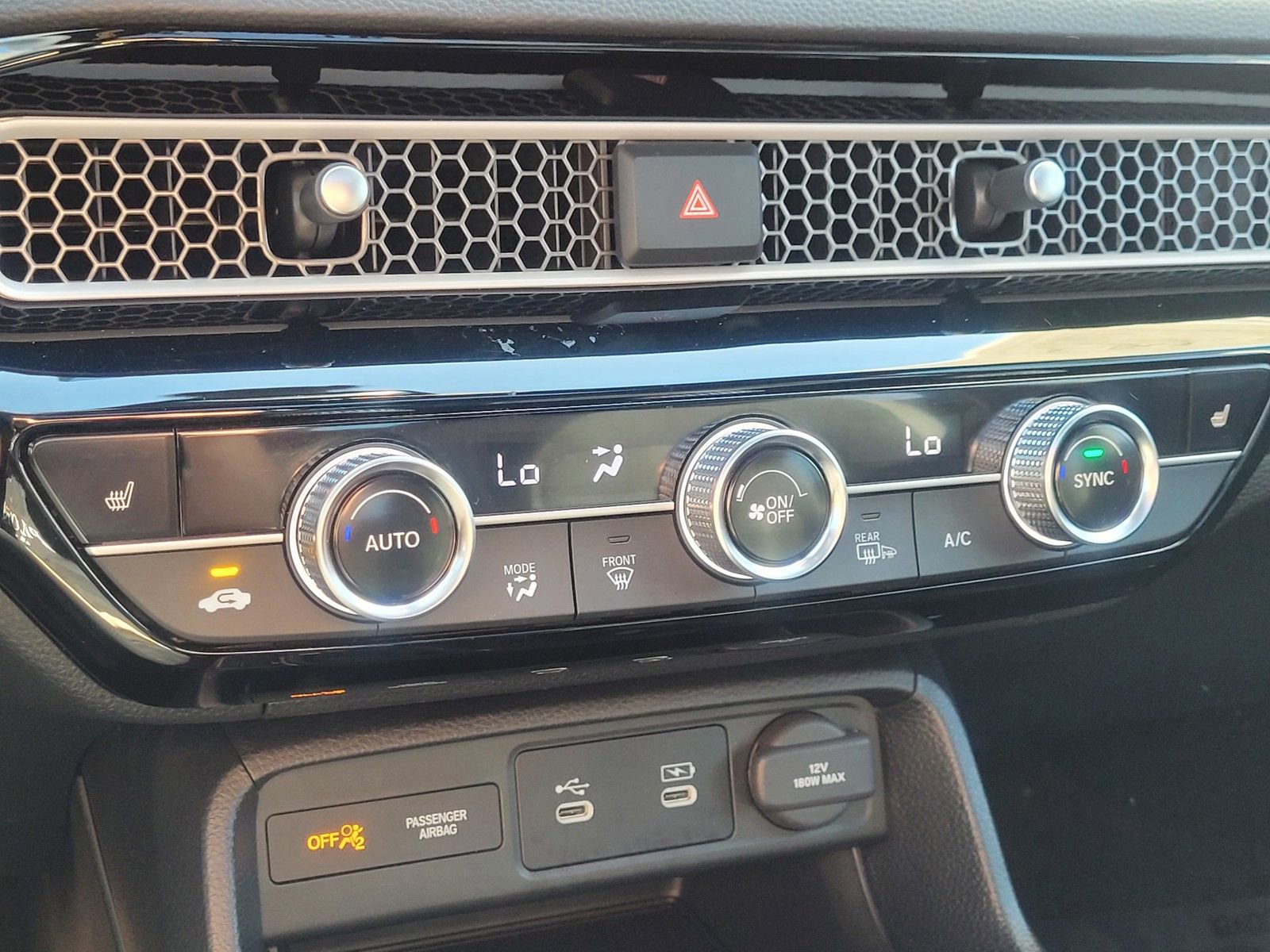 Used 2025 Honda Civic Sport image 25