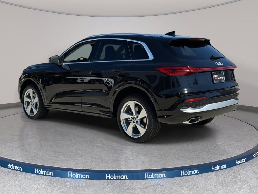 Certified 2025 Audi Q5 Premium w/ Premium Plus AWD/4WD image 4