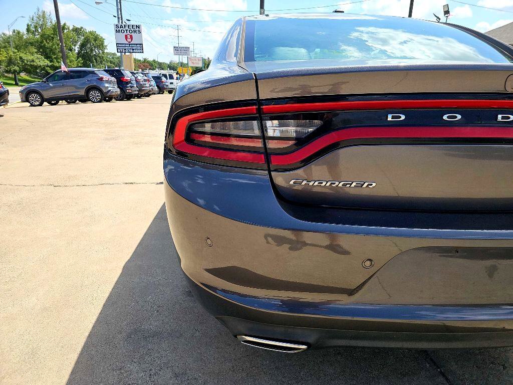Used 2021 Dodge Charger SXT w/ Leather Interior Group image 8