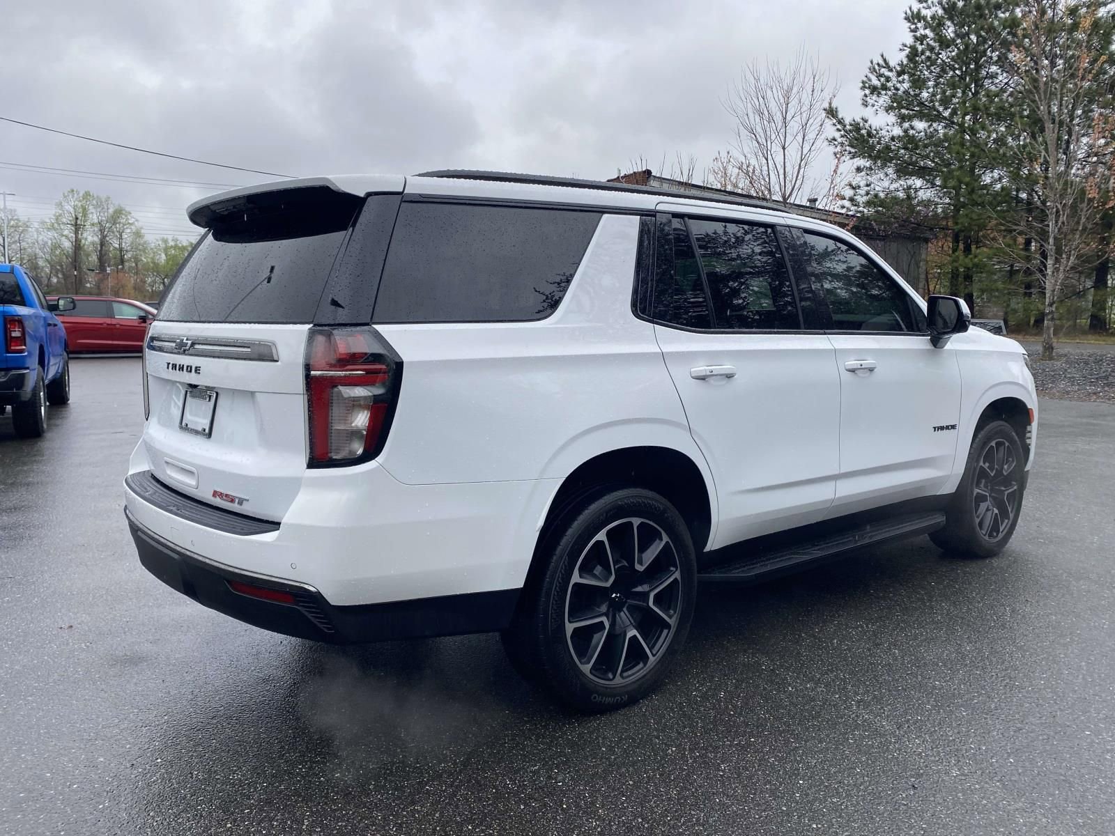 Used 2022 Chevrolet Tahoe RST w/ Luxury Package image 7