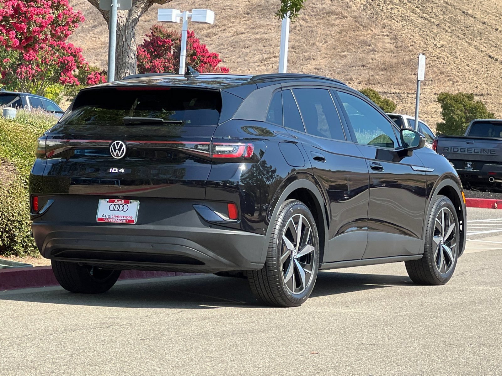 Used 2023 Volkswagen ID.4 S RWD image 6
