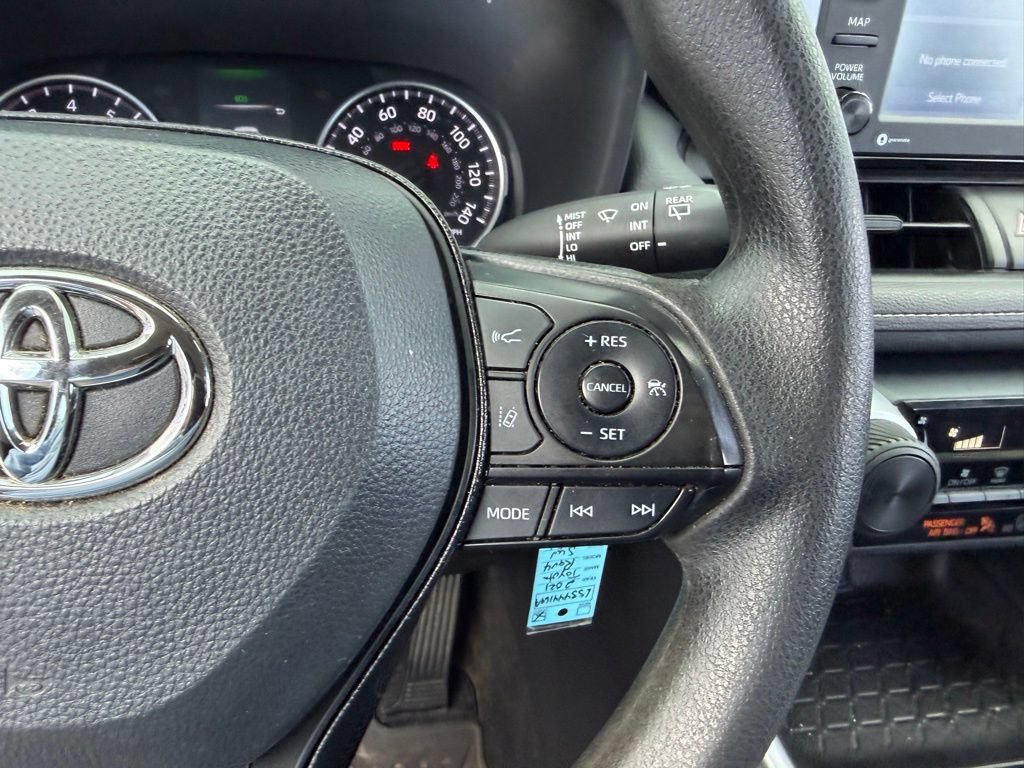 Used 2021 Toyota RAV4 LE FWD image 30