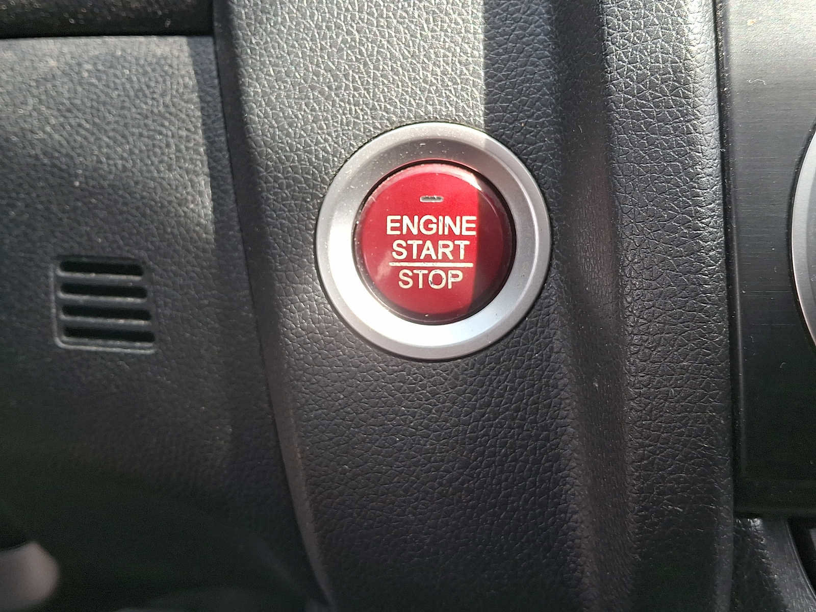 Used 2016 Honda Fit EX image 29