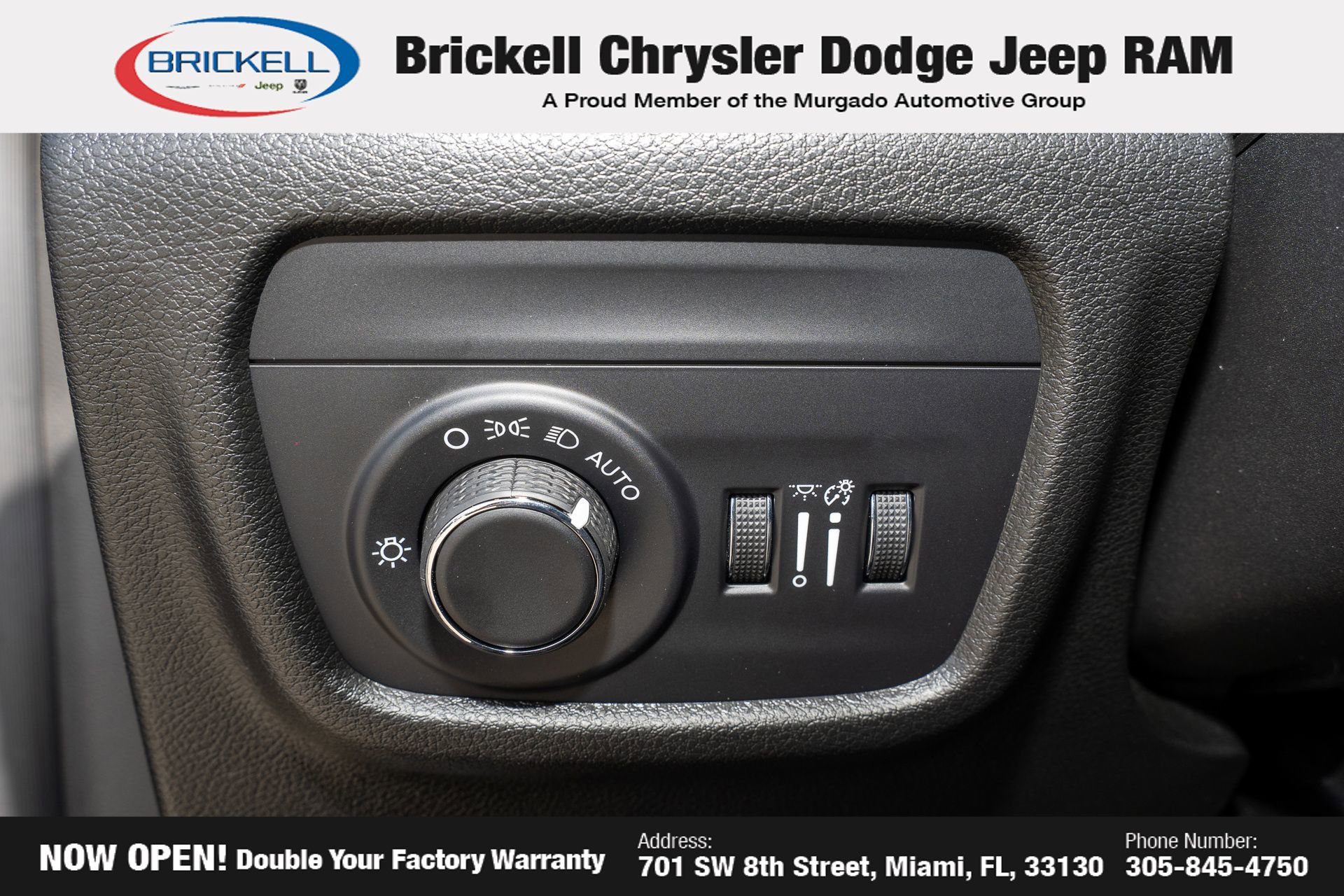 New 2025 Jeep Grand Cherokee Laredo X w/ Luxury Tech Group I image 30