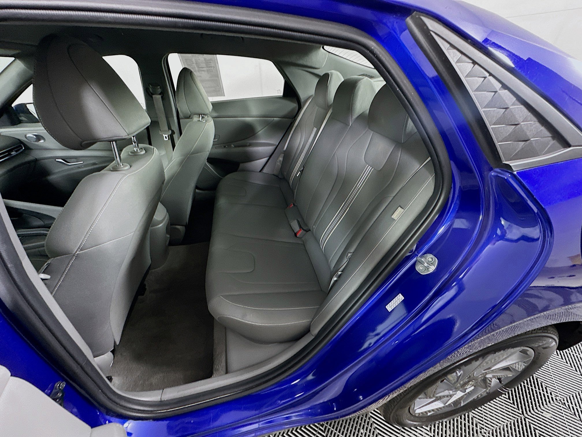 Used 2024 Hyundai Elantra SEL image 27