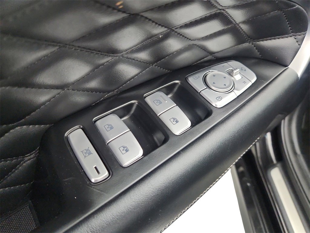 Used 2019 Genesis G70 2.0T Advanced w/ Dynamic Package image 21