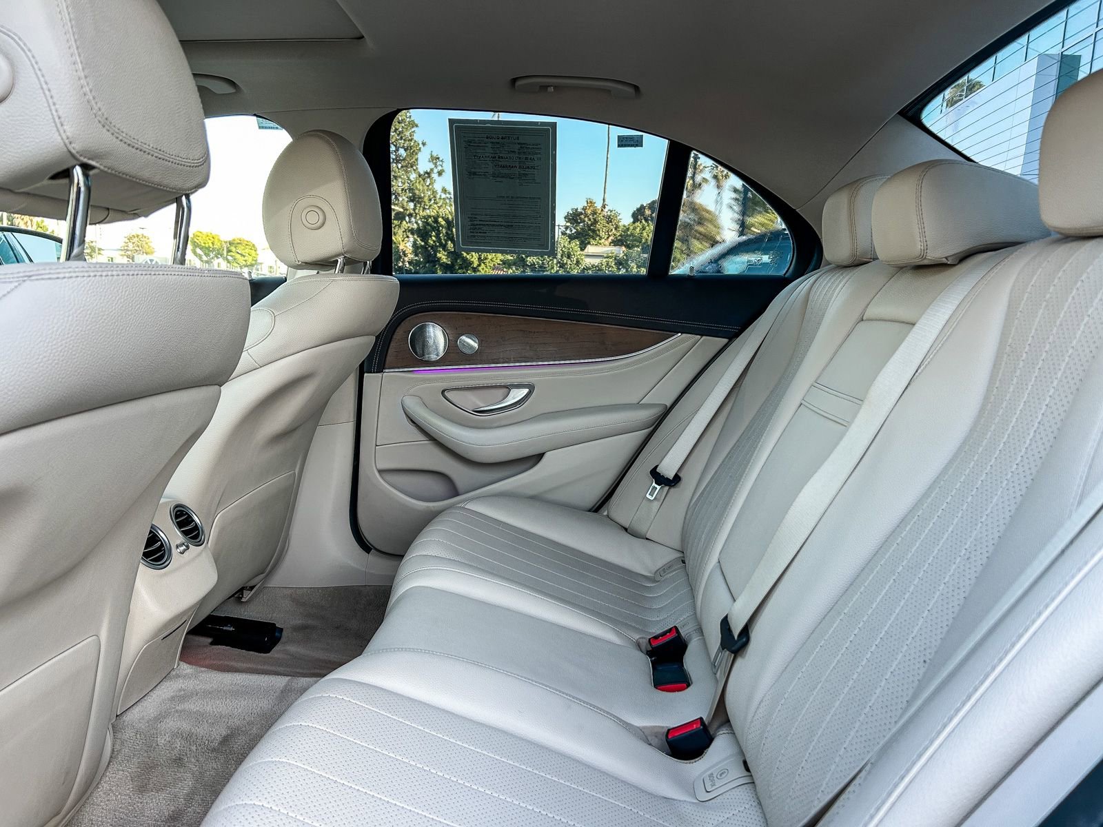 Used 2017 Mercedes-Benz E 300 image 19