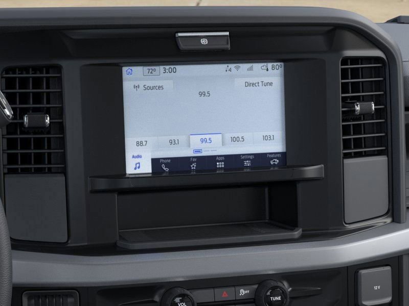 New 2026 Ford F550 4x4 Crew Cab image 14