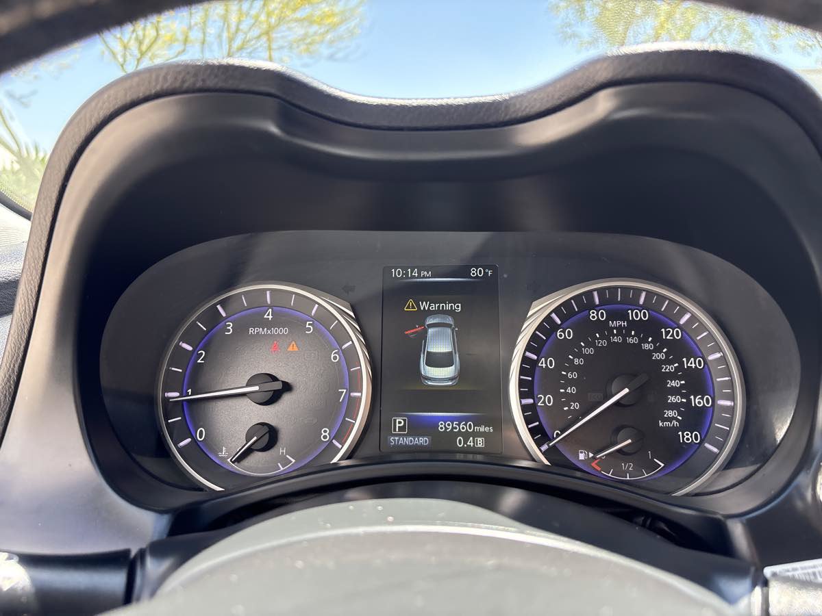 Used 2017 INFINITI Q50 2.0t w/ Moonroof Package RWD image 23