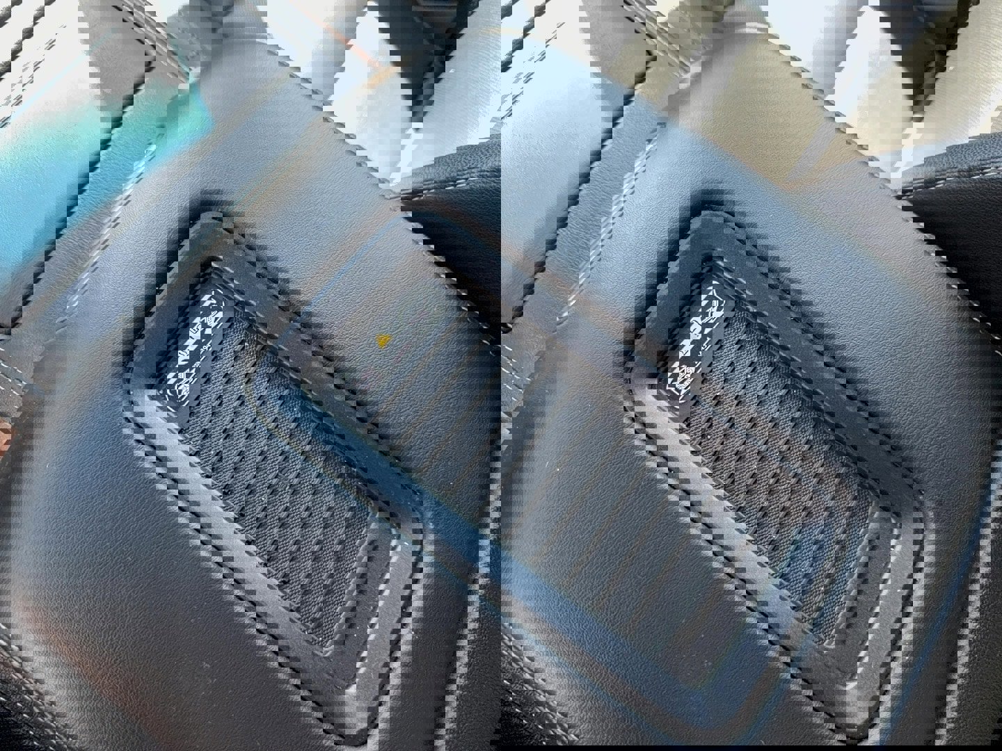 Used 2016 Chevrolet Suburban LTZ AWD/4WD image 37