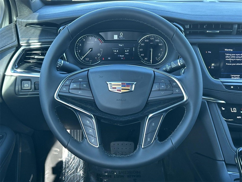 New 2025 Cadillac XT5 Premium Luxury image 8