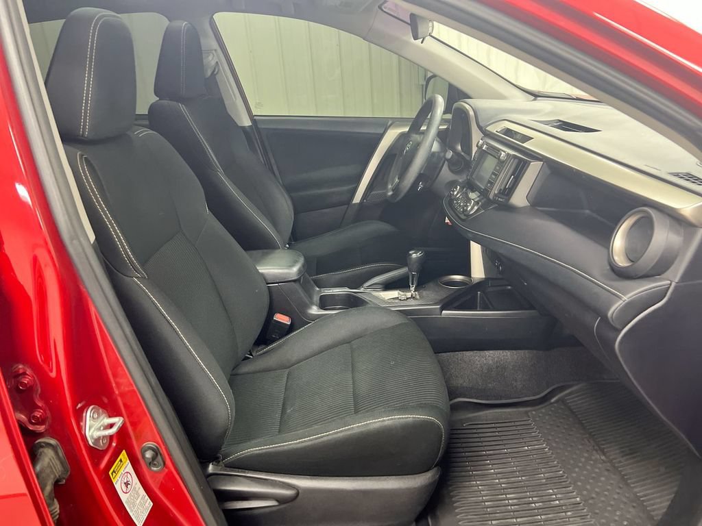 Used 2015 Toyota RAV4 XLE AWD/4WD image 22