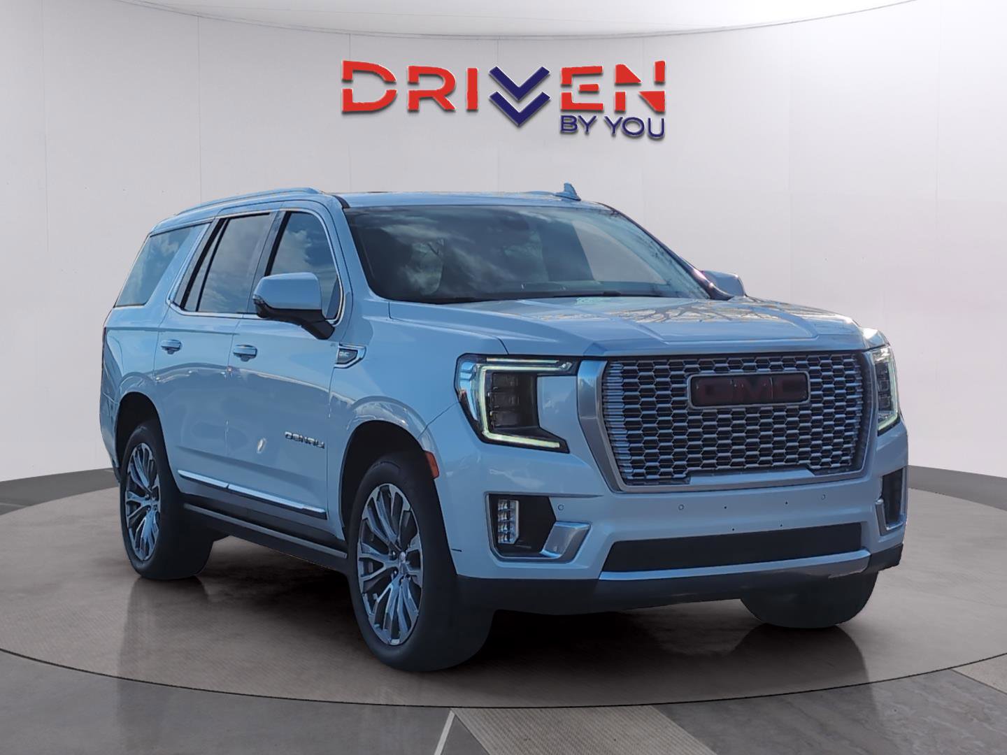 Used 2021 GMC Yukon Denali w/ Denali Premium Package image 7