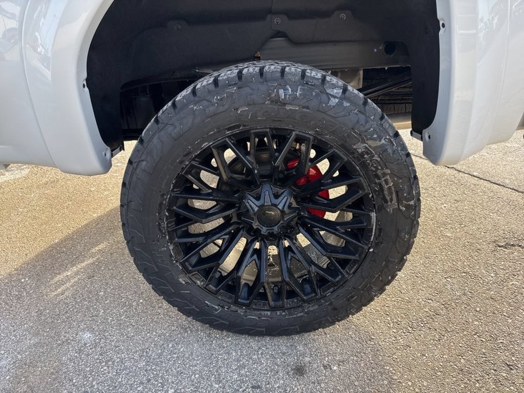 New 2026 GMC Sierra 1500 AT4 w/ Technology Package AWD/4WD image 18