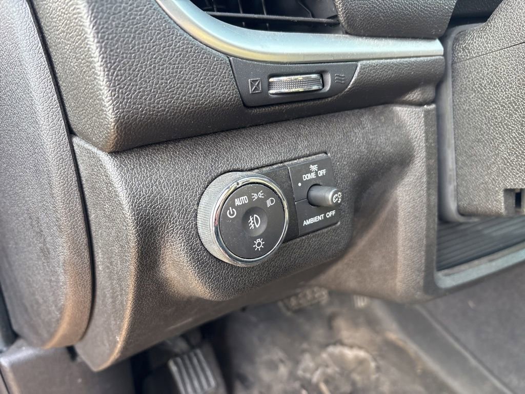 Used 2014 Chevrolet Traverse LT w/ All-Star Edition image 18