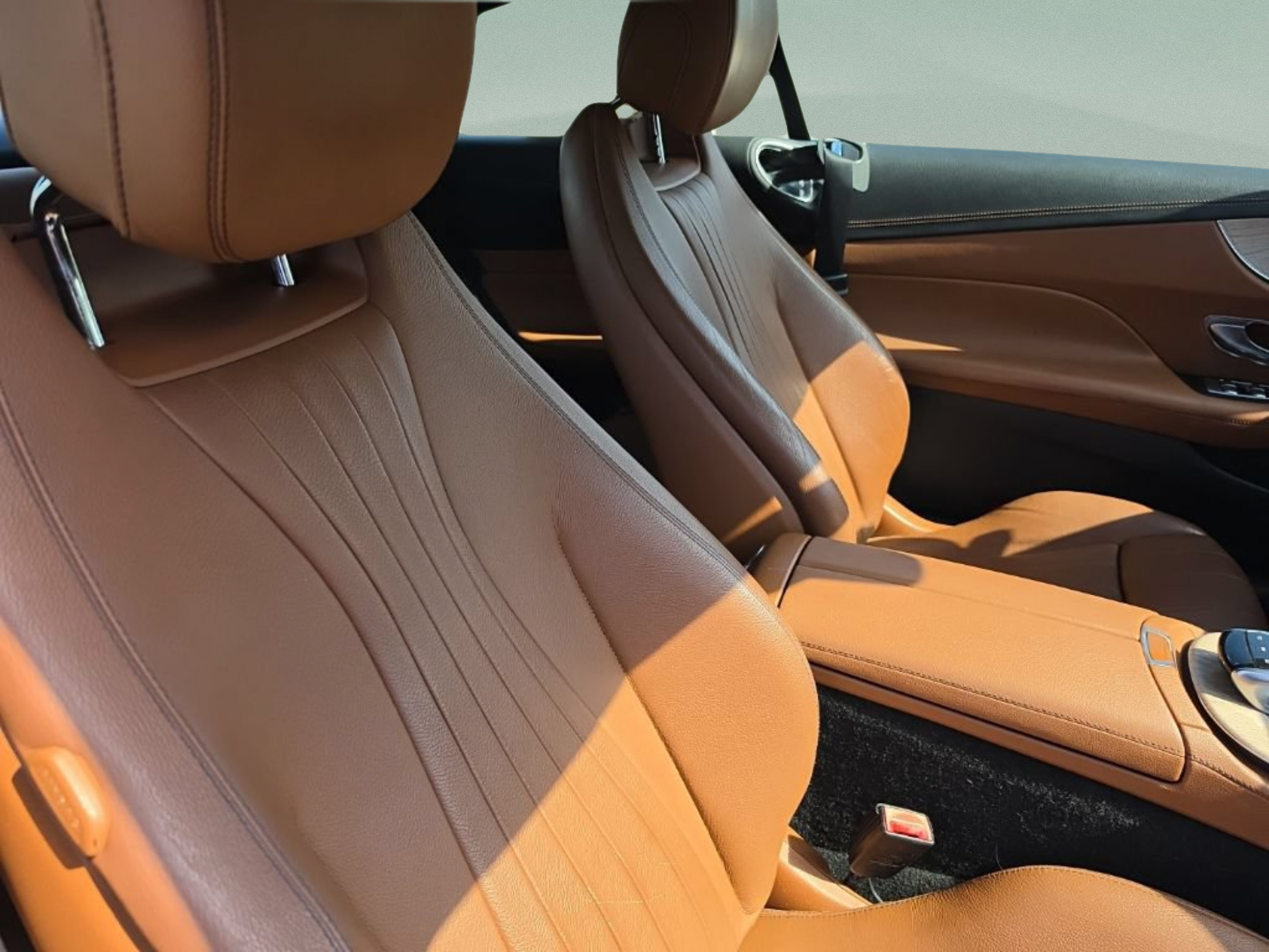 Used 2019 Mercedes-Benz E 450 Coupe w/ AMG Line Package image 30