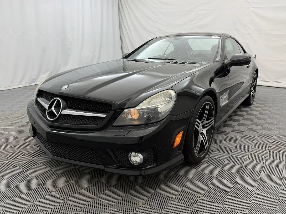 Used 2011 Mercedes-Benz SL 63 AMG image 6