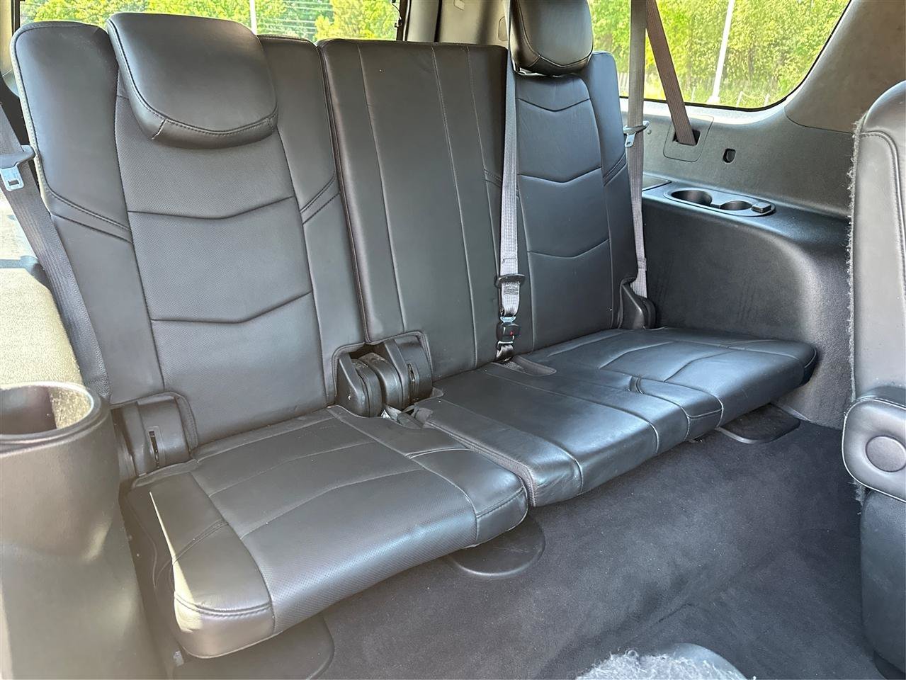 Used 2019 Cadillac Escalade ESV Platinum AWD/4WD image 43
