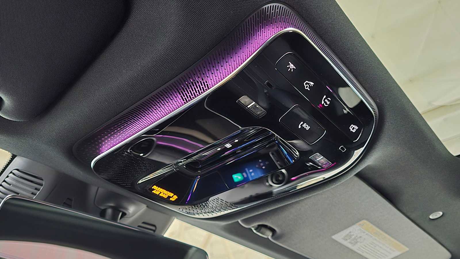 Used 2025 Mercedes-Benz GLC 300 4MATIC image 34