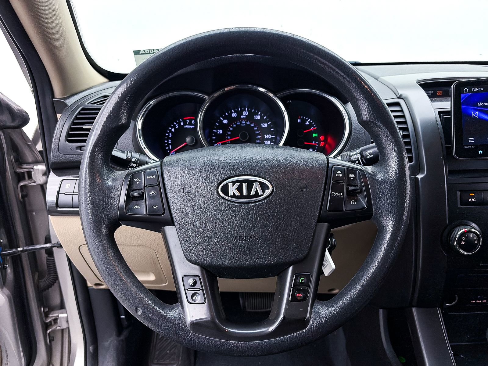 Used 2013 Kia Sorento LX image 21