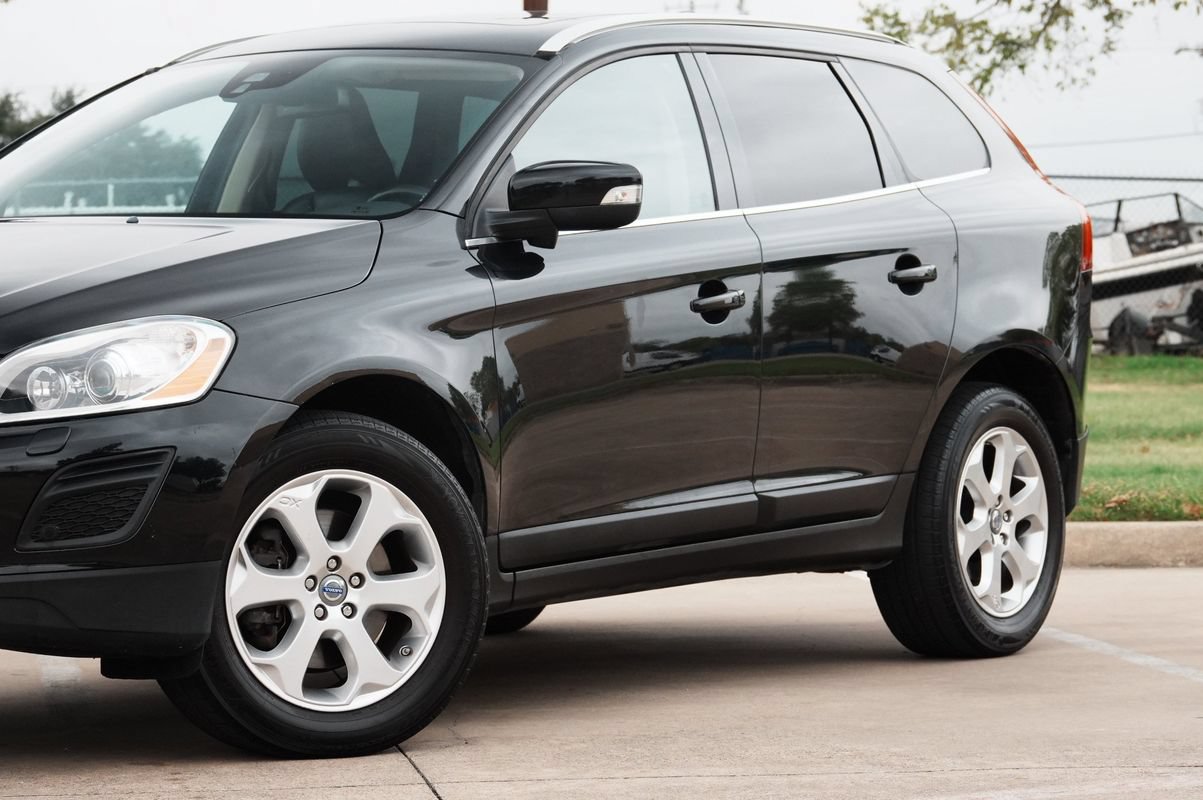 Used 2013 Volvo XC60 3.2 AWD/4WD image 24