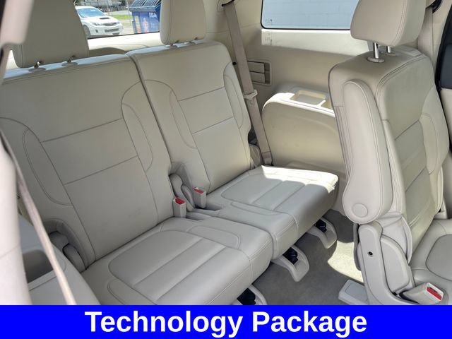 Used 2023 GMC Acadia Denali AWD/4WD image 32