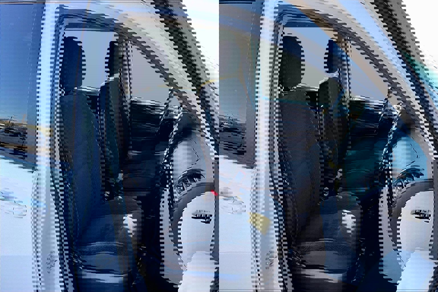 Used 2018 Dodge Grand Caravan SE w/ UConnect Hands-Free Group image 7