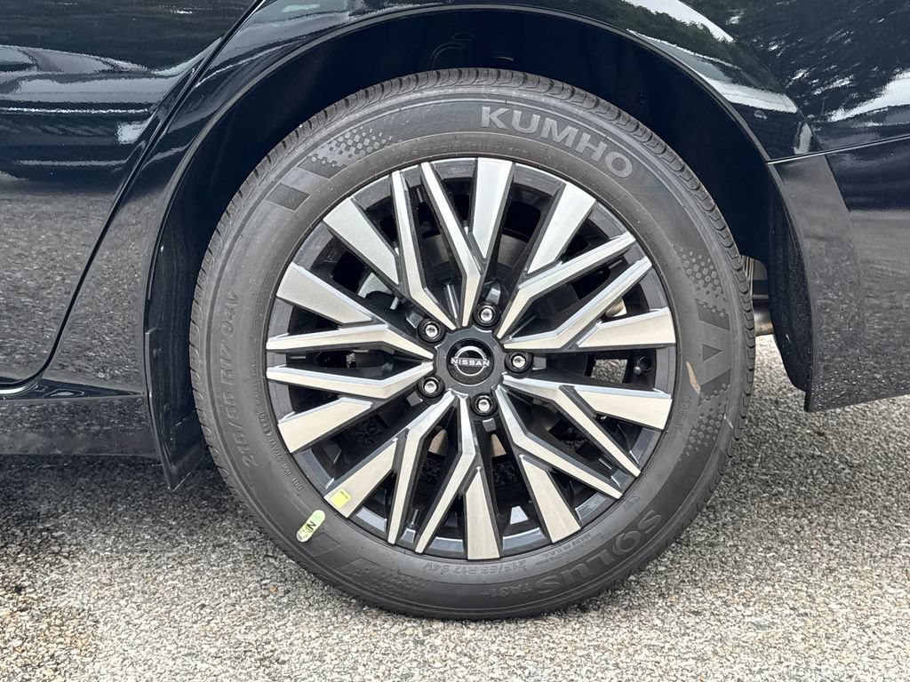 New 2026 Nissan Altima 2.5 SV FWD image 5