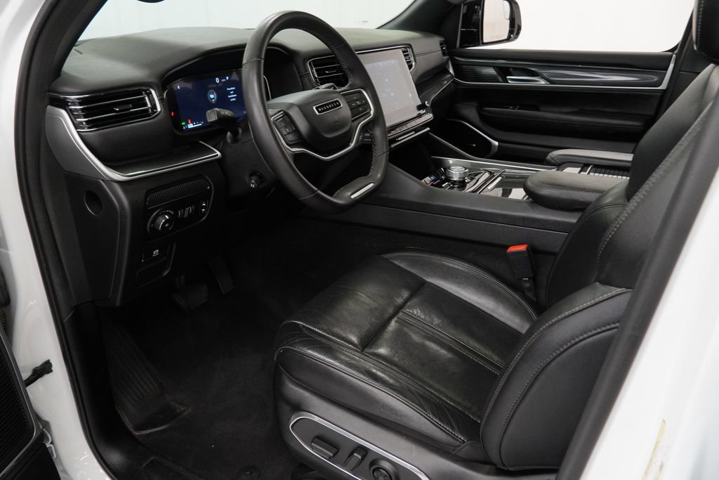 Certified 2023 Jeep Wagoneer 4WD w/ Premium Group I image 19