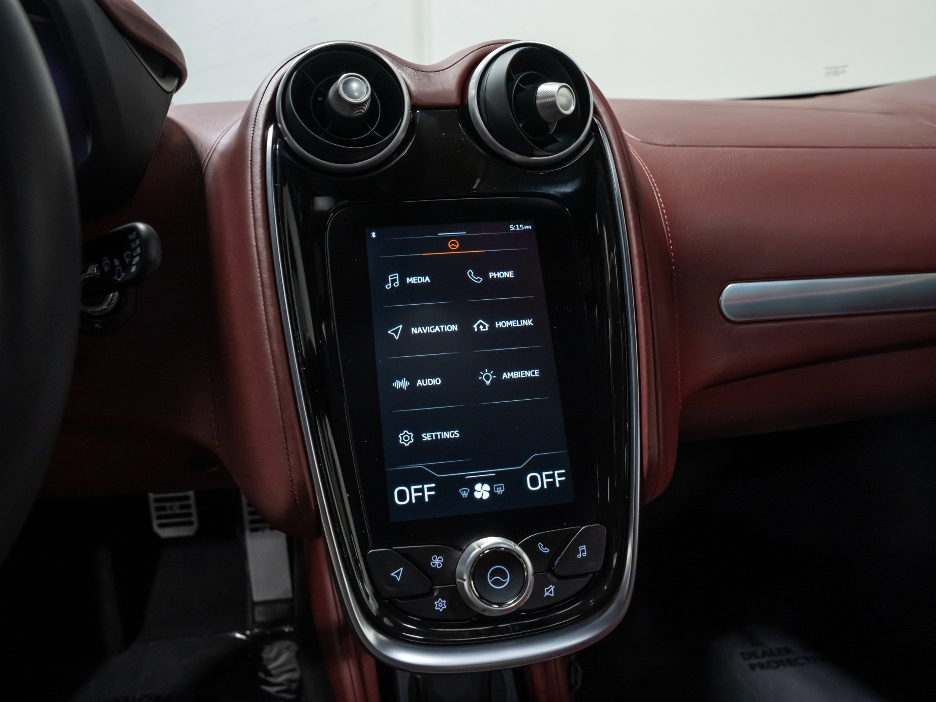 Used 2023 McLaren GT image 40