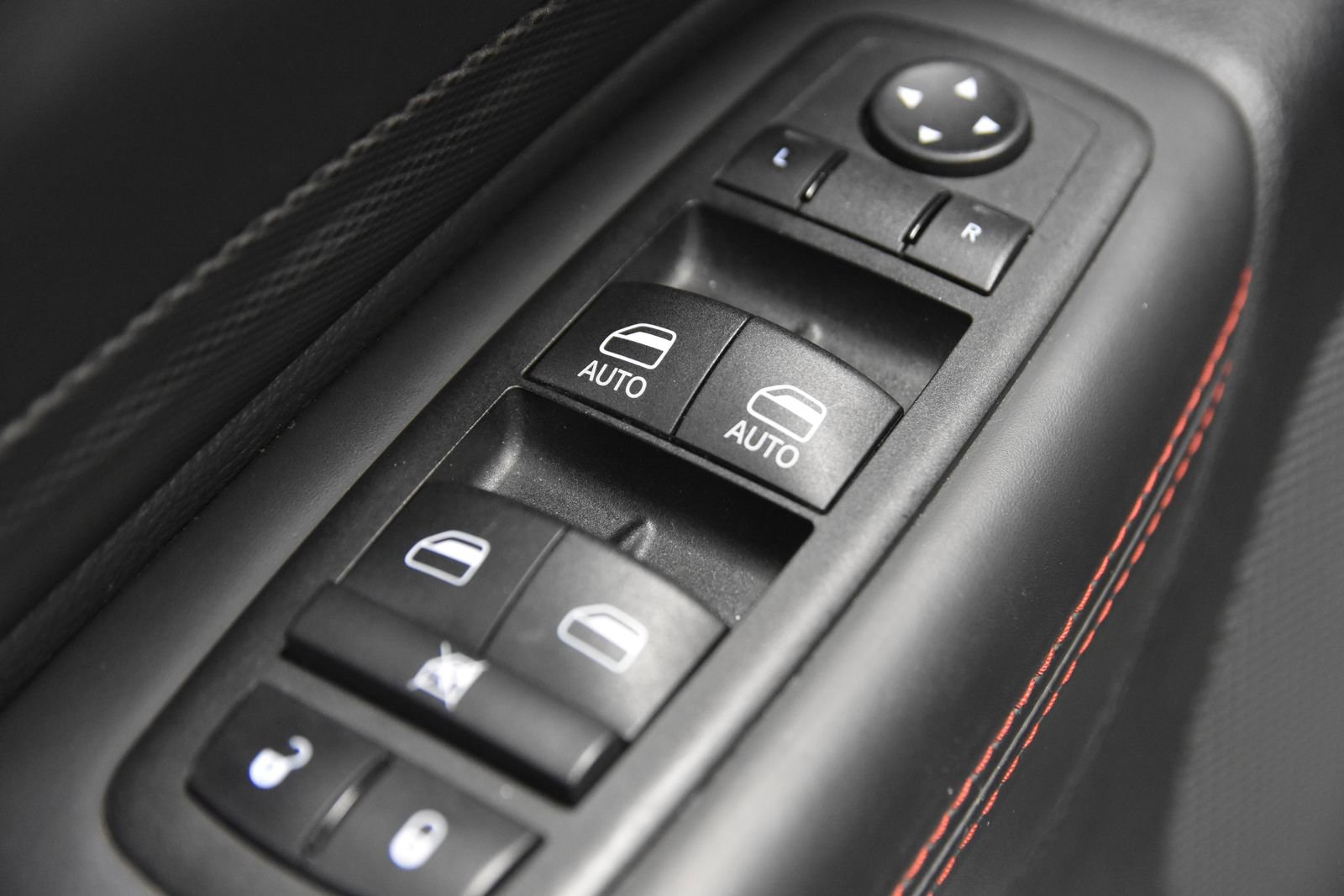 Used 2023 Dodge Durango GT RWD image 17