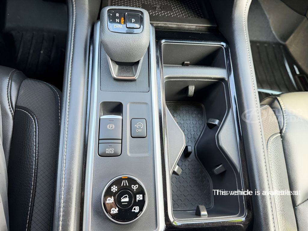 Used 2023 Nissan Pathfinder SL w/ SL Premium Package image 17