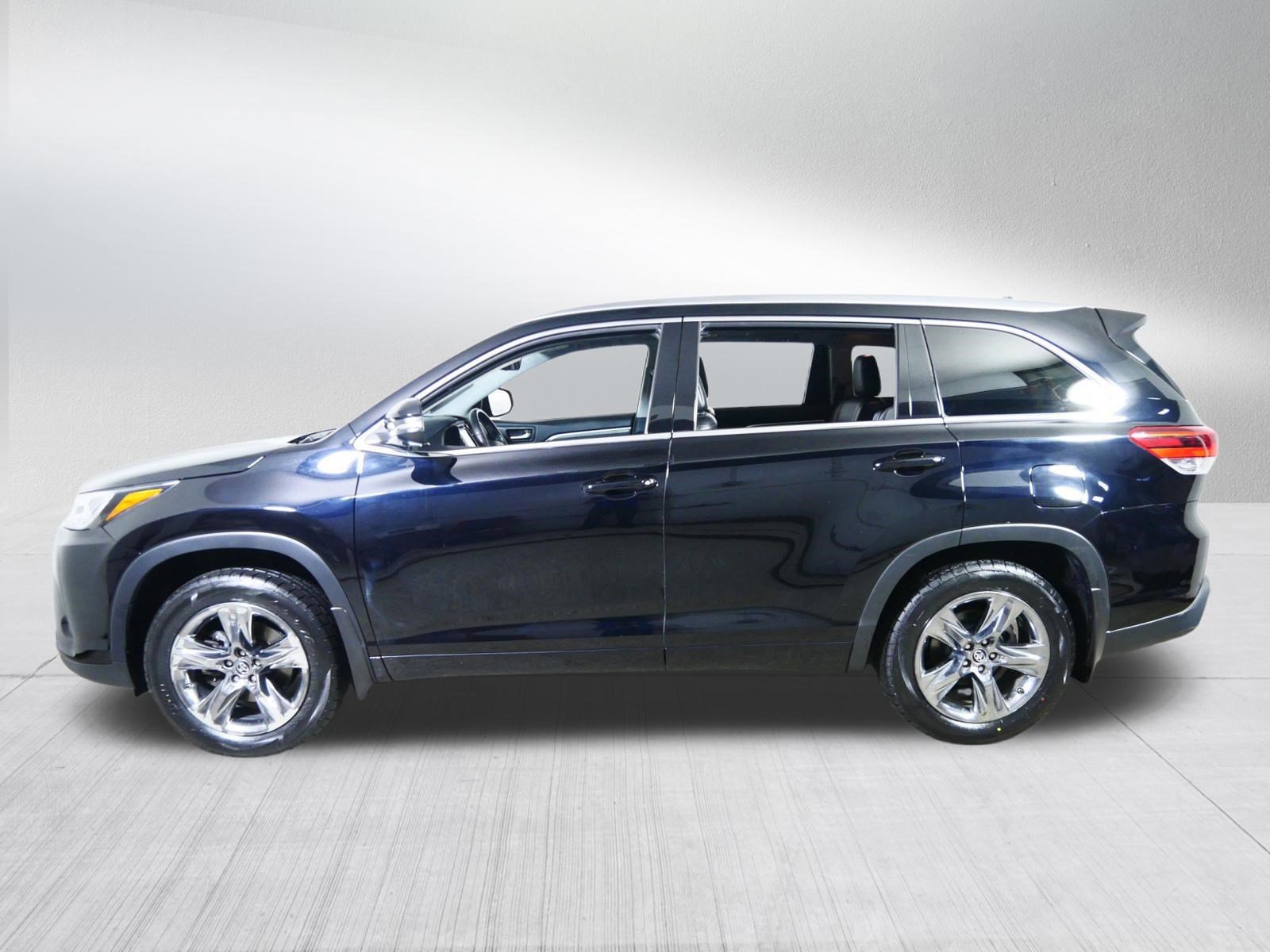 Used 2019 Toyota Highlander Limited Platinum image 4