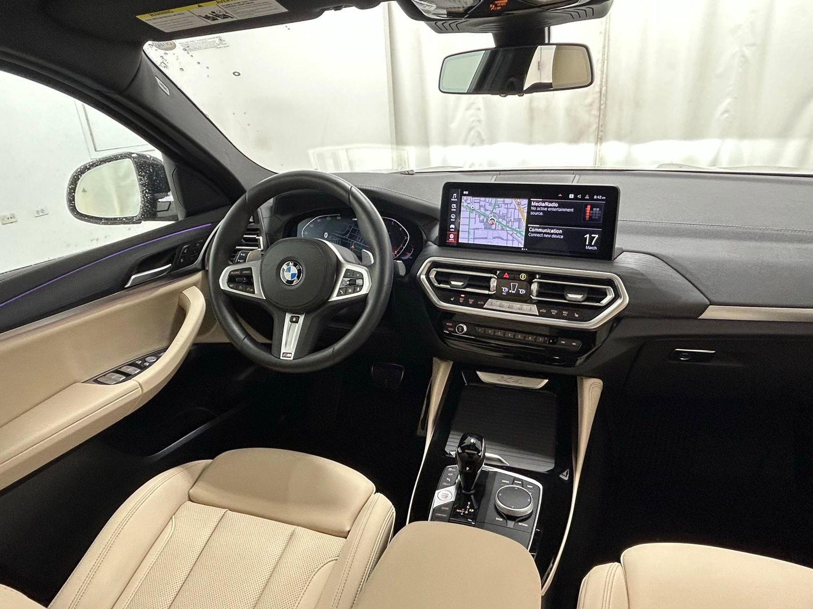 Used 2025 BMW X4 xDrive30i w/ M Sport Package AWD/4WD image 10