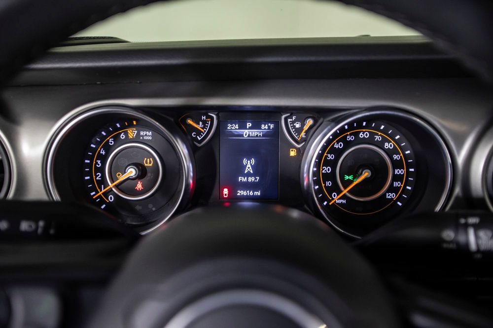 Used 2023 Jeep Gladiator Sport AWD/4WD image 22