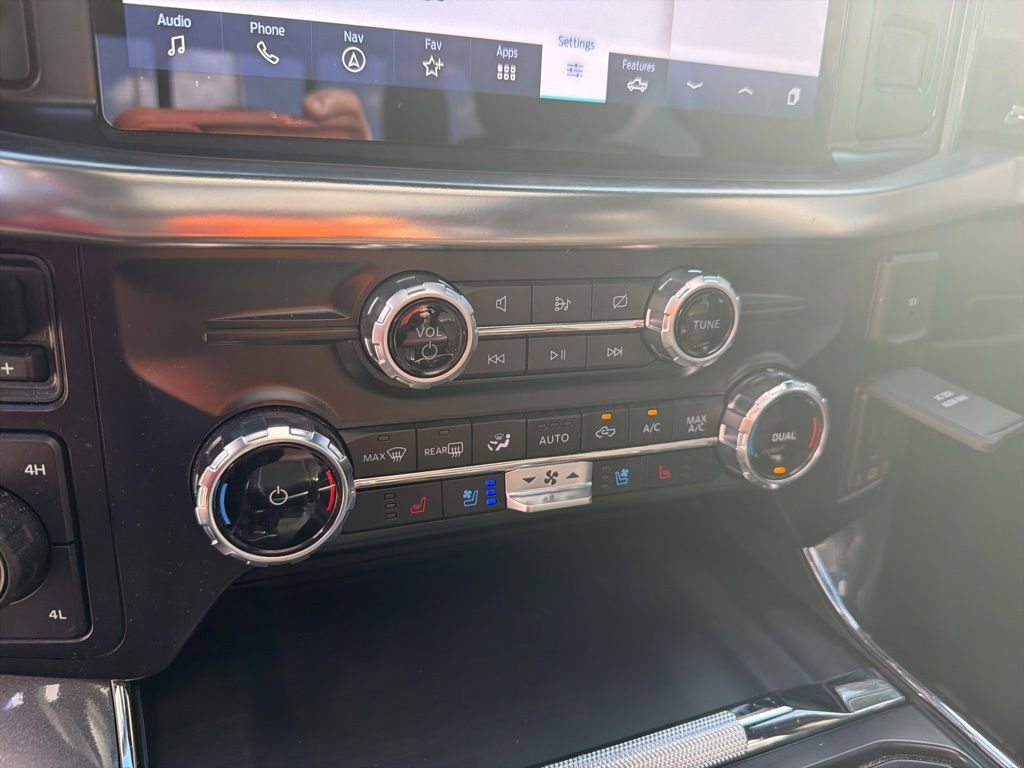 Used 2023 Ford F150 Lariat w/ Equipment Group 502A High image 26