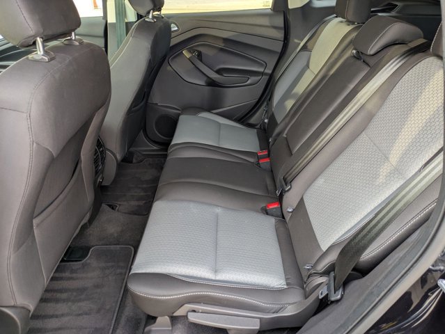 Used 2019 Ford Escape SE image 16