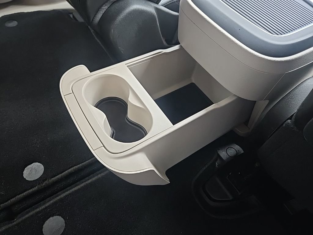 Used 2024 Chrysler Pacifica Touring-L image 75