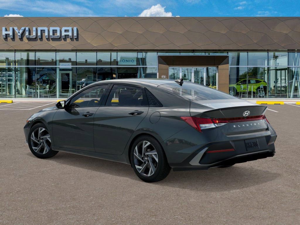 New 2026 Hyundai Elantra SEL Sport image 5
