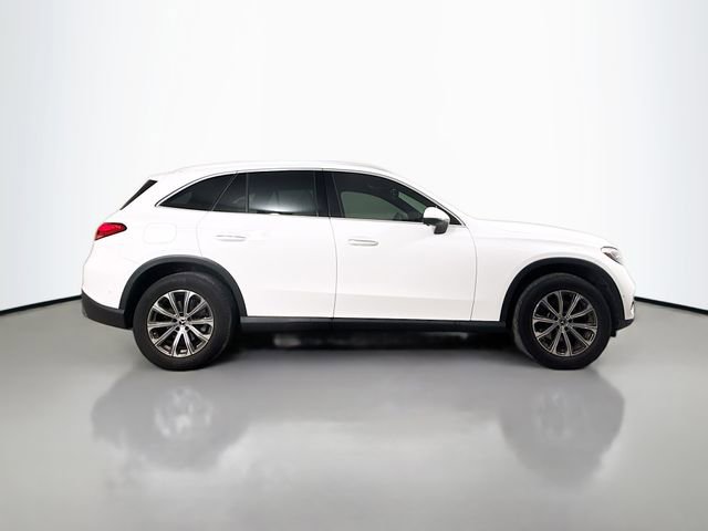 Used 2023 Mercedes-Benz GLC 300 image 4