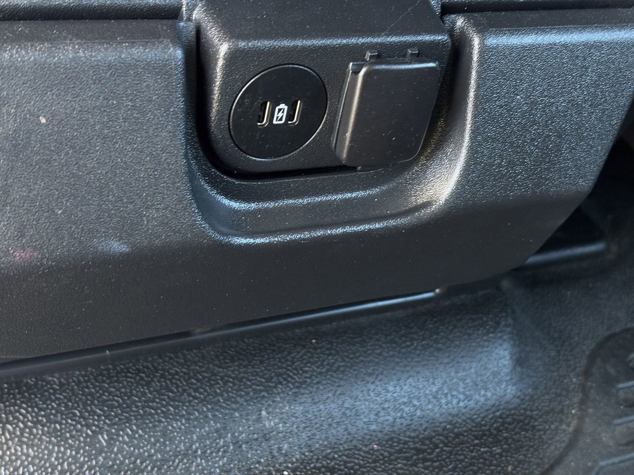 Used 2023 Ford F250 XL w/ 360-Degree Camera Package image 24